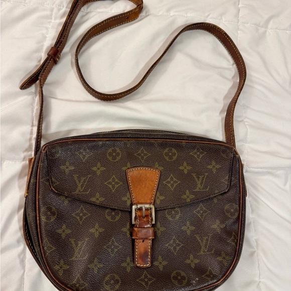 Louis Vuitton Monogram Brown and Tan Crossbody Bag - Picture 1 of 8